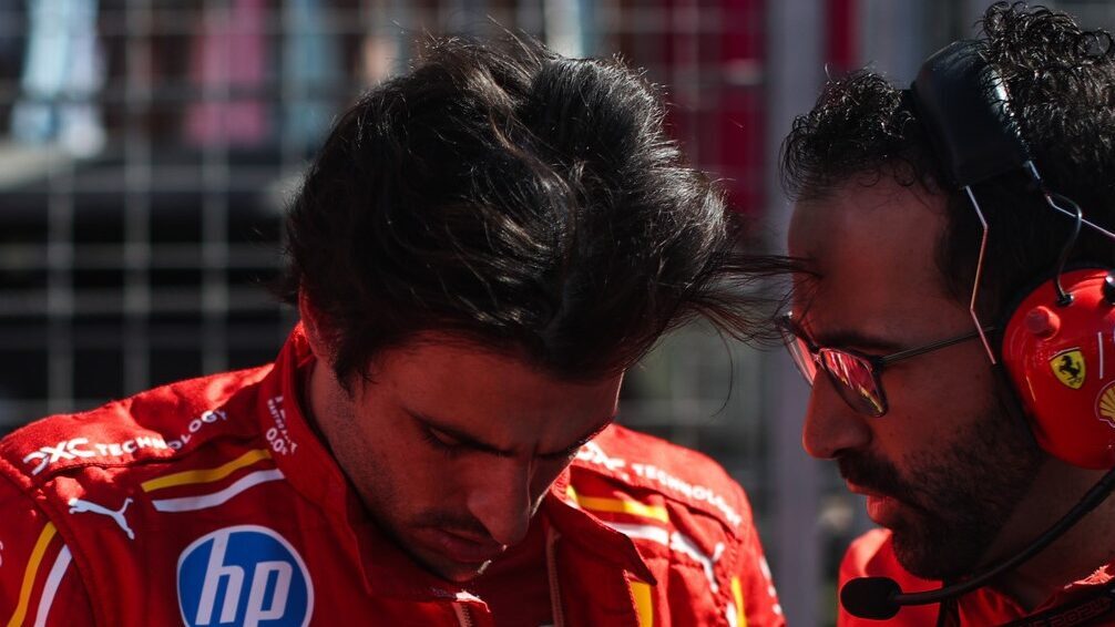 Sainz se defiende, niega «maniobra extraña» y señala a Pérez: «Tenía espacio de sobra»