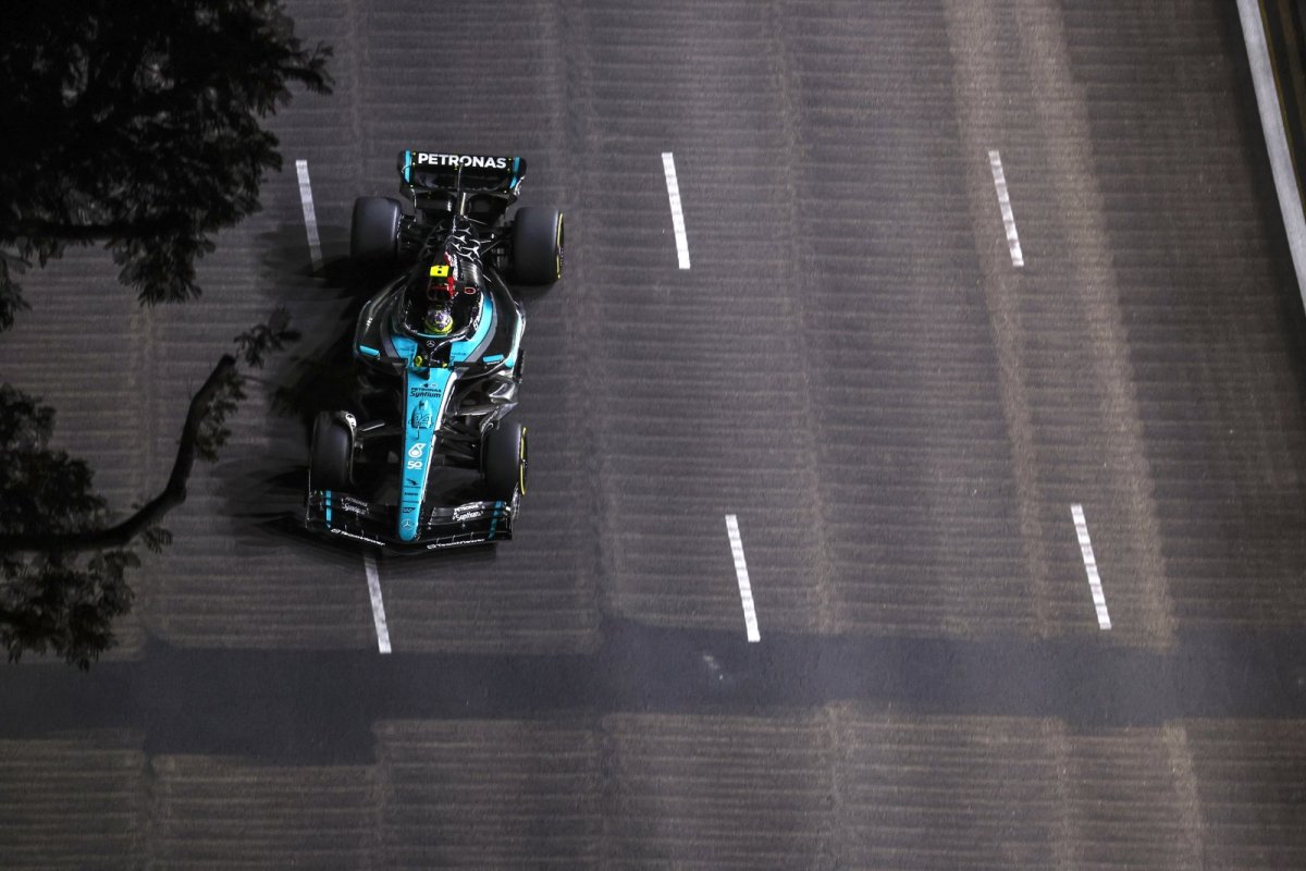 Mercedes diz que tática “arruinou corrida” de Hamilton em Singapura: “Erro claro”