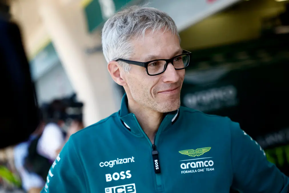 Aston Martin admite “cautela” en las charlas con Newey para “evitar problemas legales”
