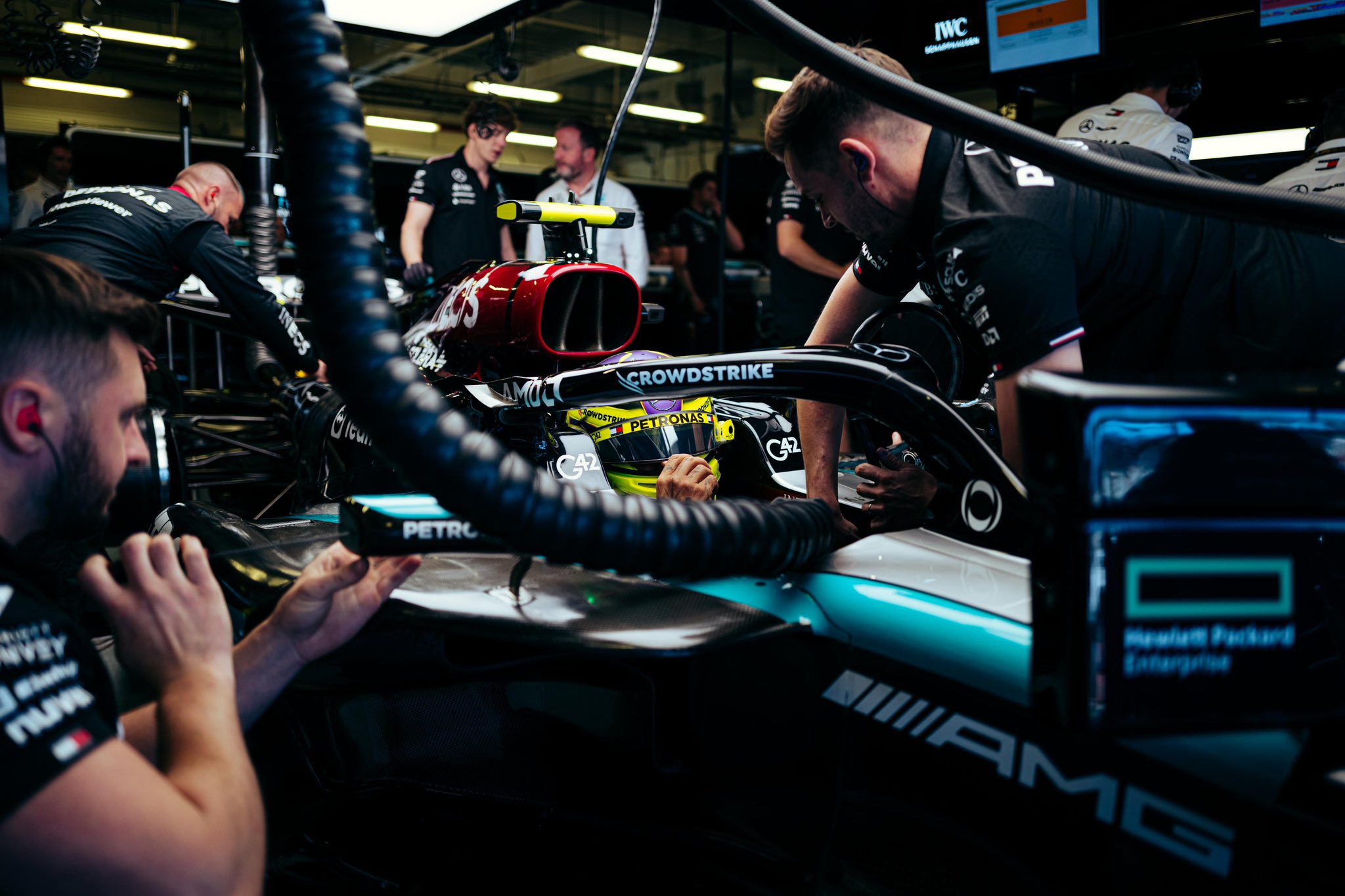 Hamilton lamenta tiempo reducido el viernes en México, pero dice sentirse “bien en el auto”