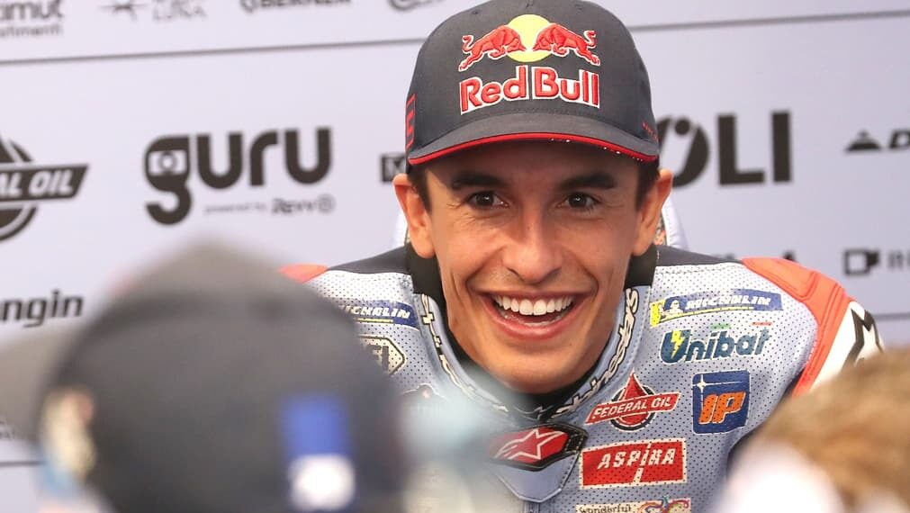 Márquez bromea y dice que «no compartiría una última curva» con Martín o Bagnaia