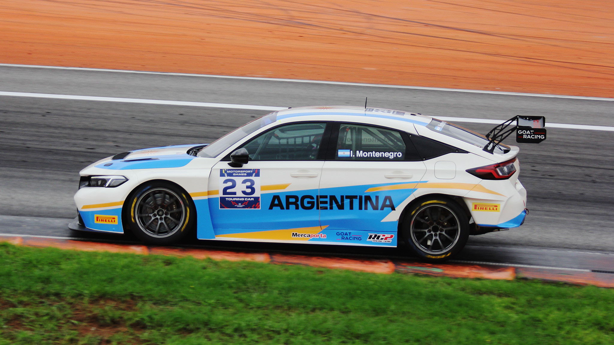 Montenegro logra primera medalla dorada para Argentina en los Motorsport Games