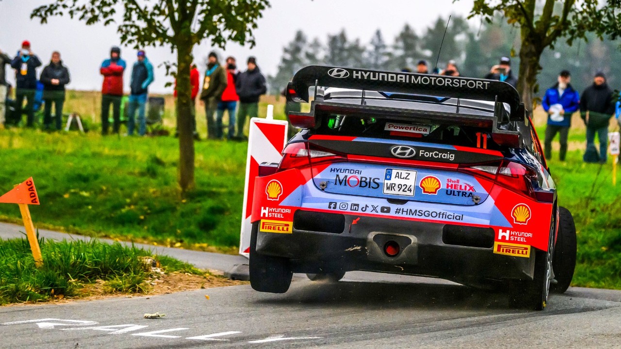 FIA atende pedido de montadoras e confirma fim dos motores híbridos no WRC 2025