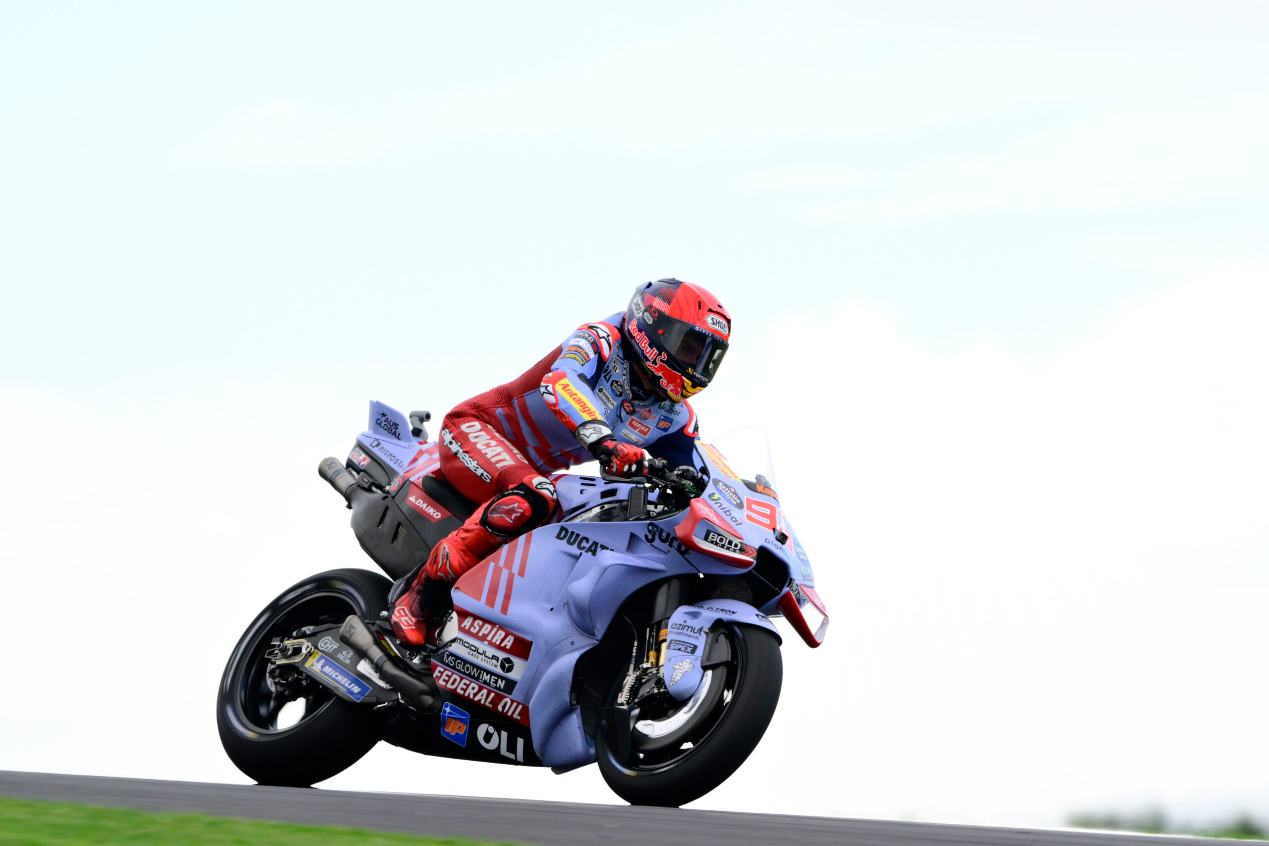Marc Márquez mostra força inicial, mas clima vira fator crucial para MotoGP na Austrália