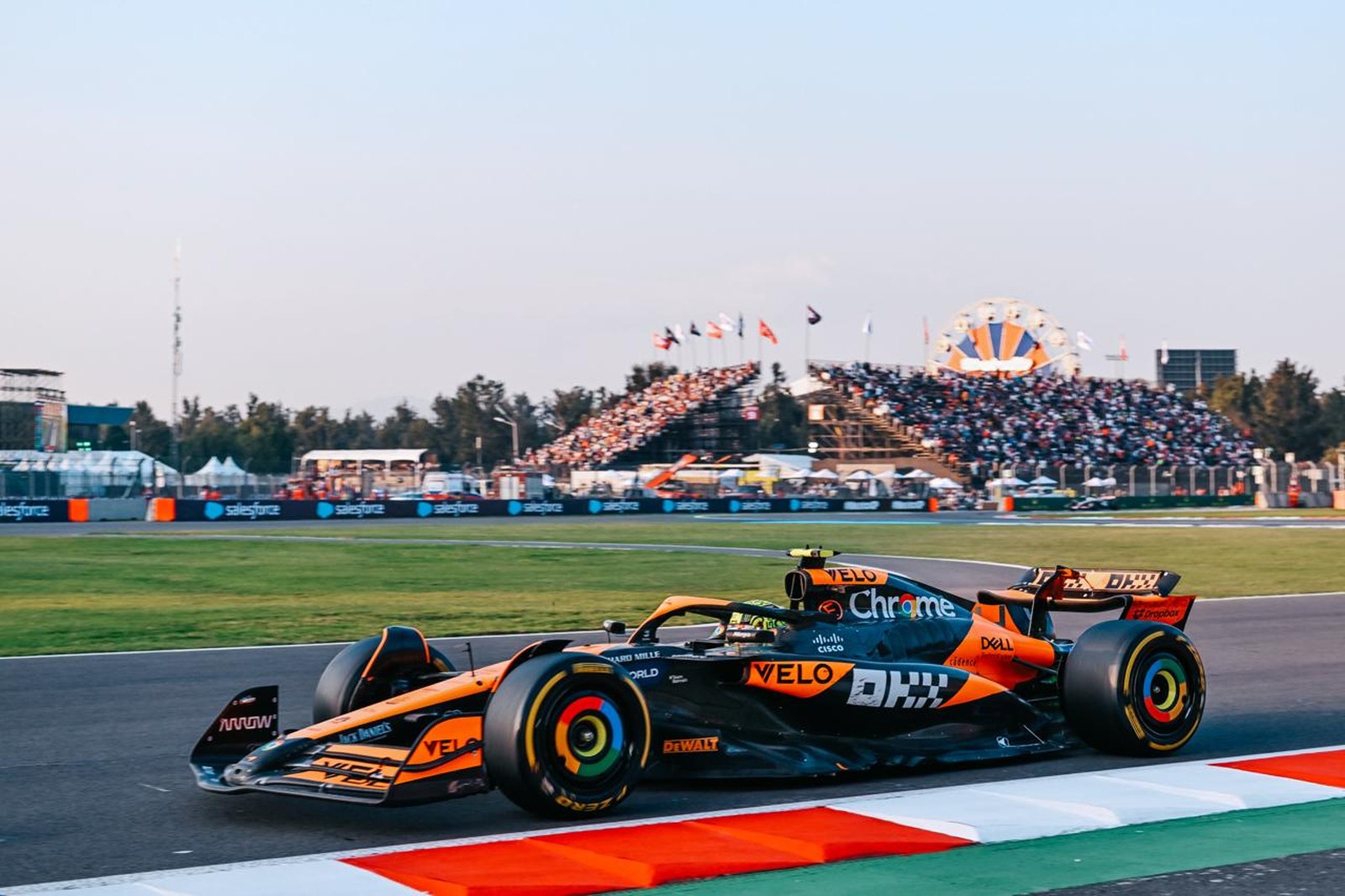 Fórmula 1 tem dia nublado e chance crescente de chuva no GP da Cidade do México