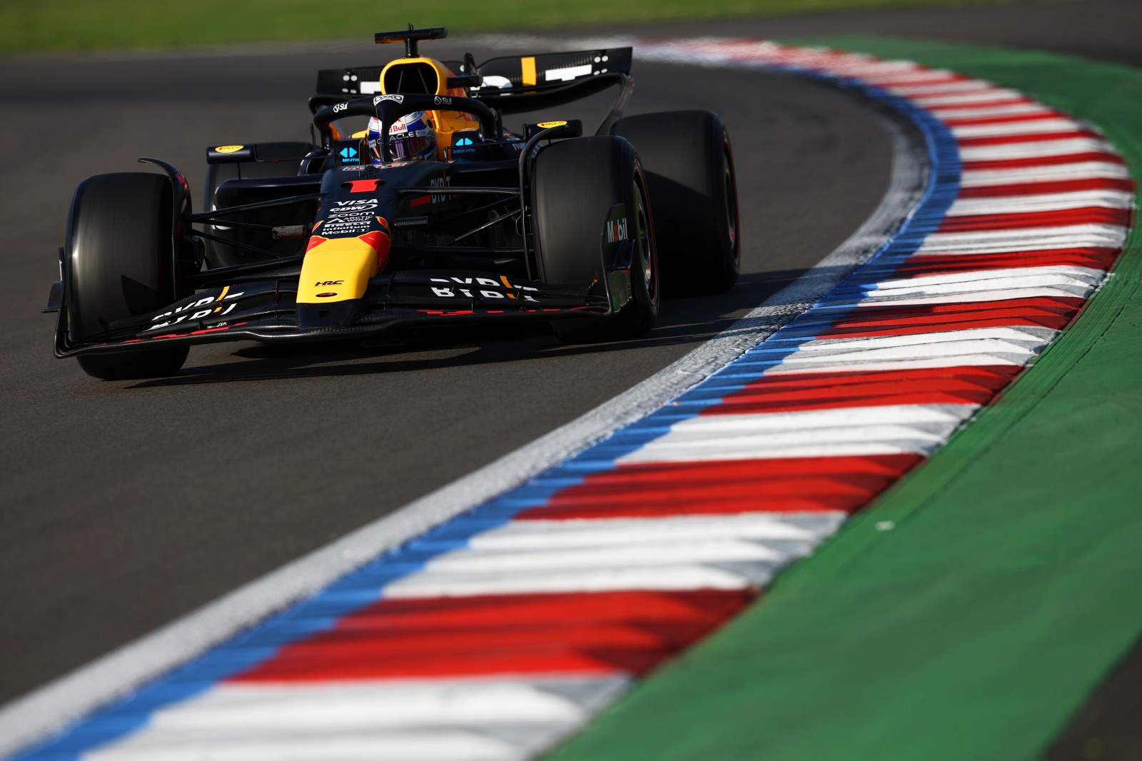 Red Bull afasta preocupação com motor de Verstappen no México: “Não haverá punição”