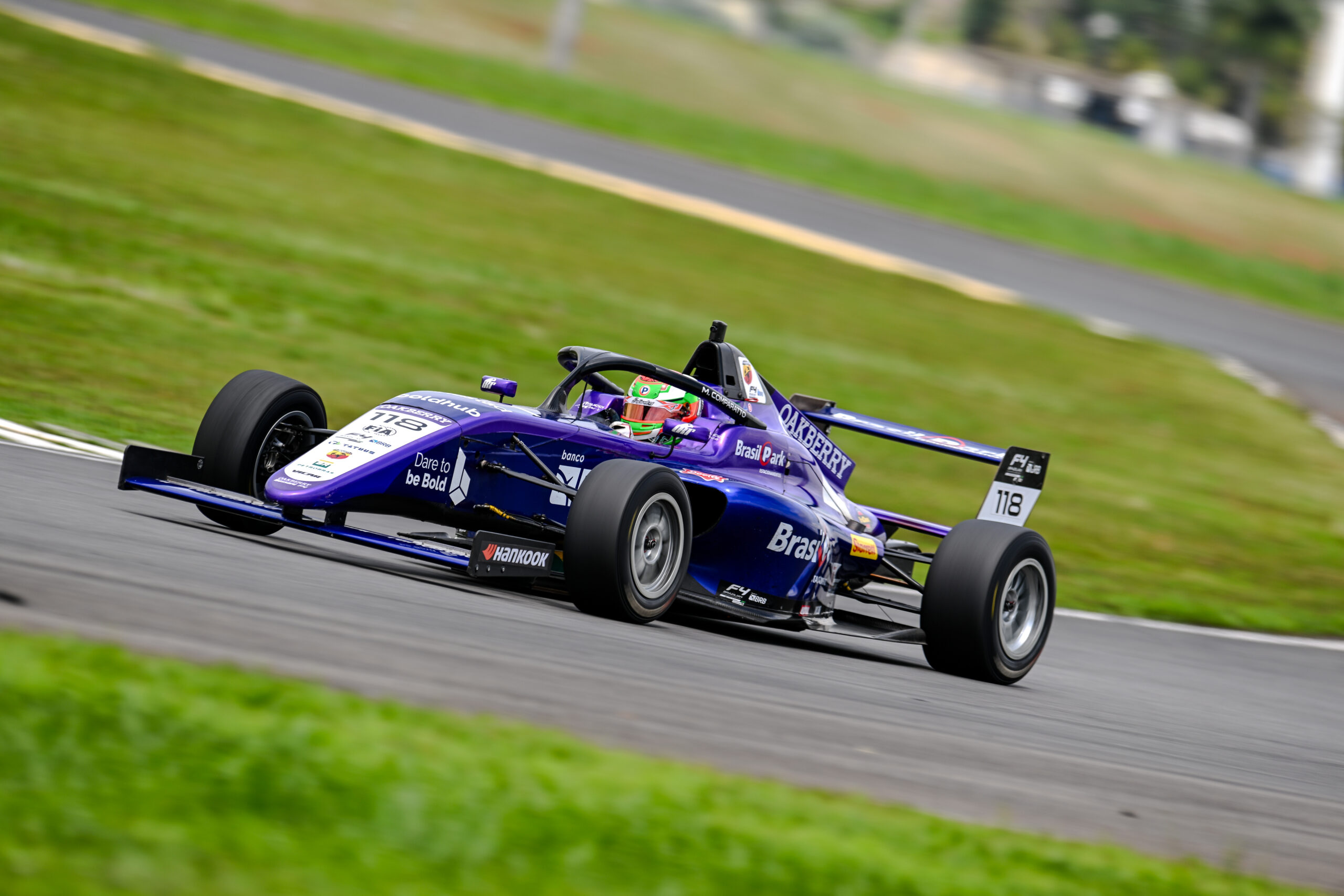 Comparatto domina em Goiânia e crava poles na rodada tripla da F4 Brasil