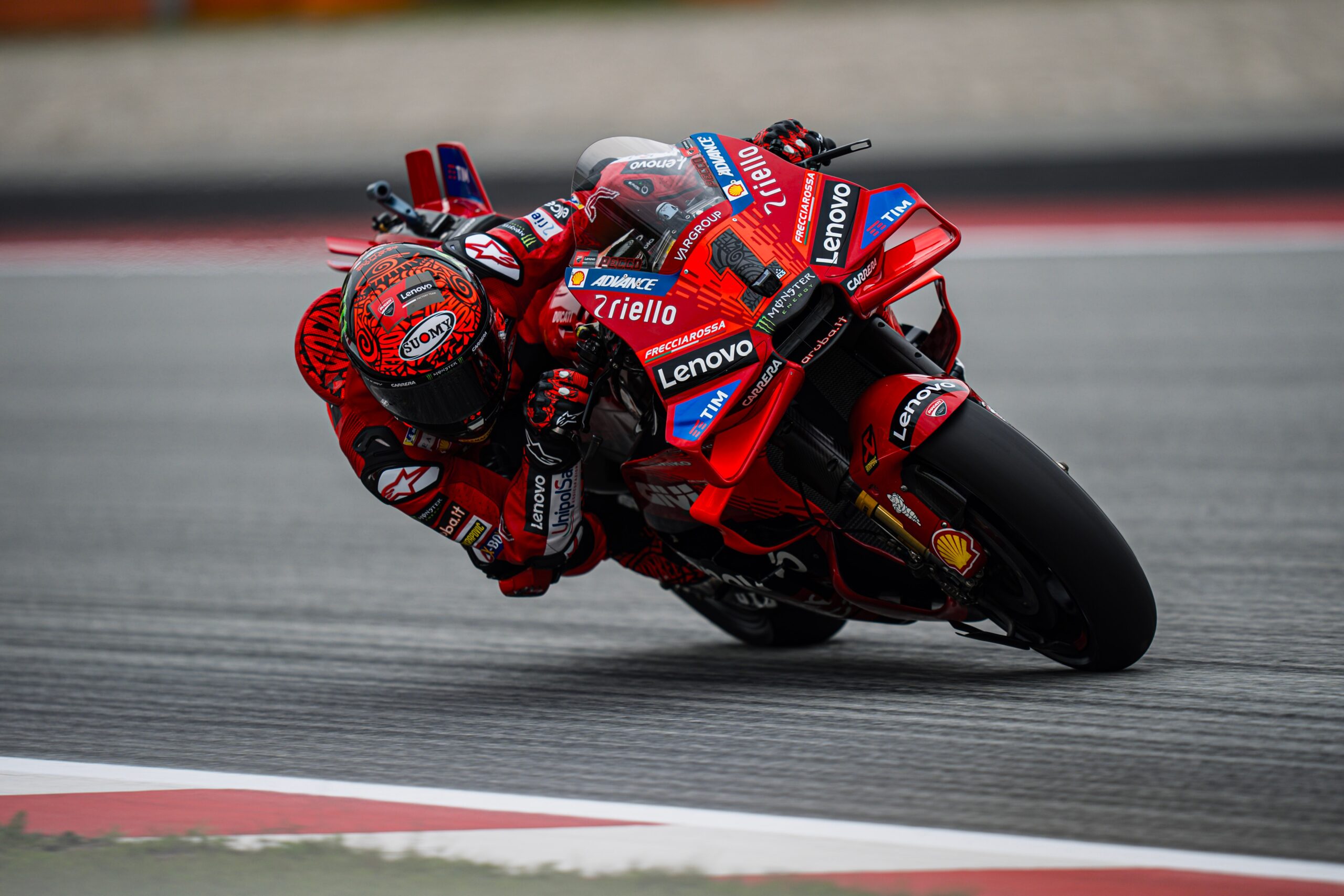 Bagnaia vence corrida sprint em Barcelona e adia decisão da MotoGP. Martín fica em 3º