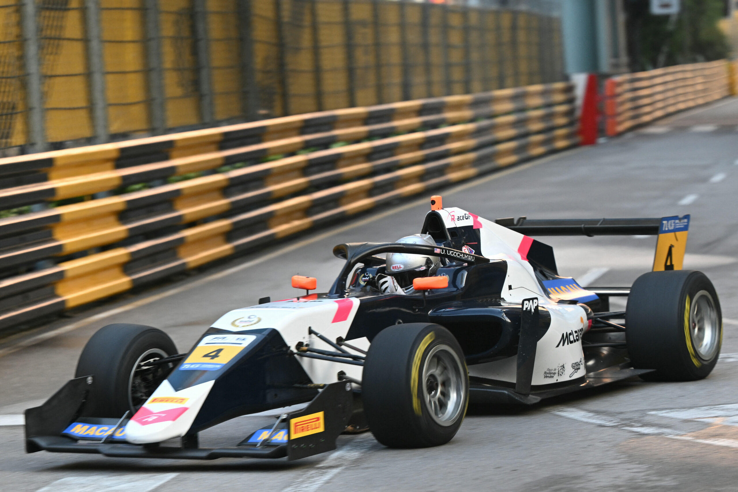 Ugochukwu aproveita pole, lidera de ponta a ponta e varre caótico GP de Macau de FR