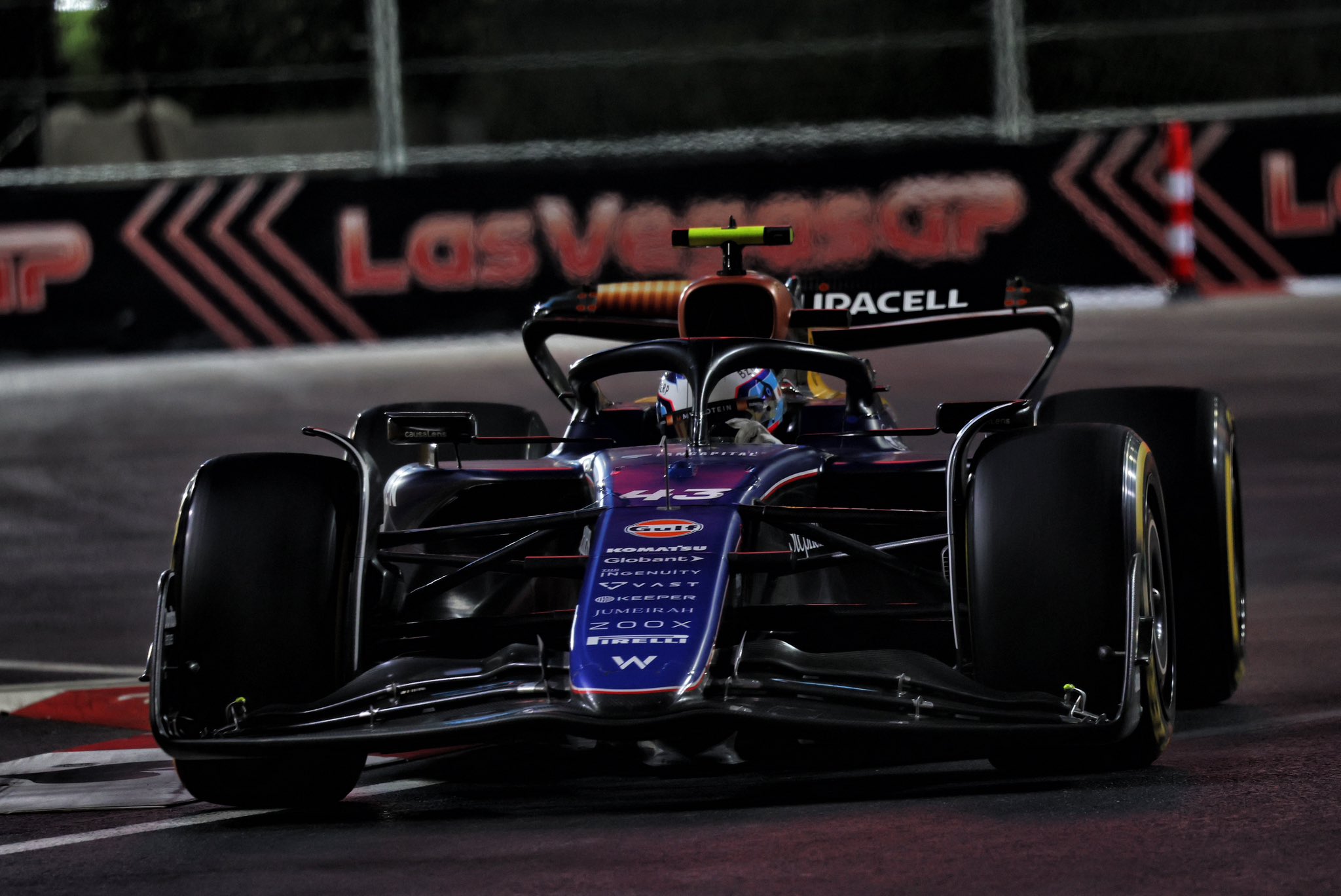 Vowles destaca “buen trabajo” de Colapinto en un GP de Las Vegas “difícil de principio a fin”