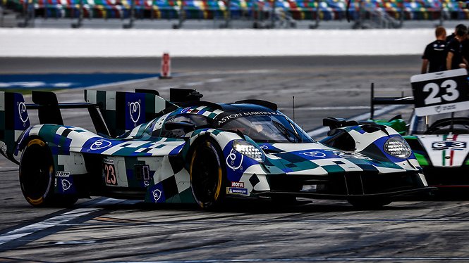 Aston Martin pula 24H de Daytona e estreia Valkyrie na abertura do WEC 2025