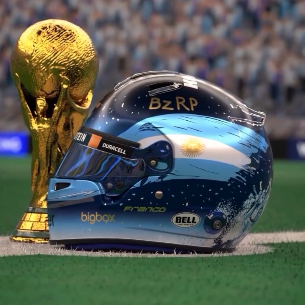 Colapinto homenajea a la Selección Argentina y presenta casco especial para el GP de Qatar
