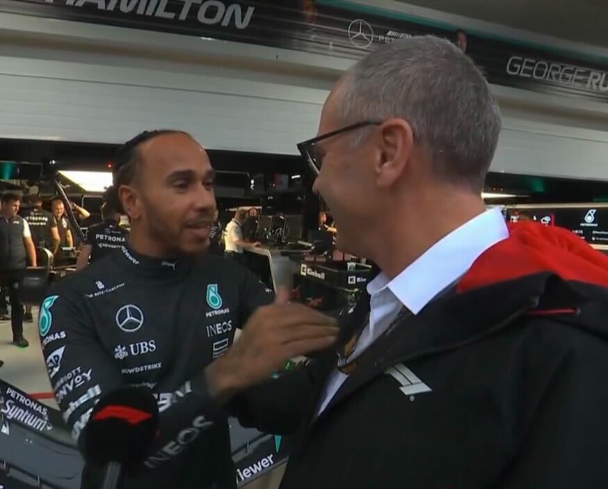 Hamilton pede “pneus melhores de chuva” após adiamento de classificação em São Paulo