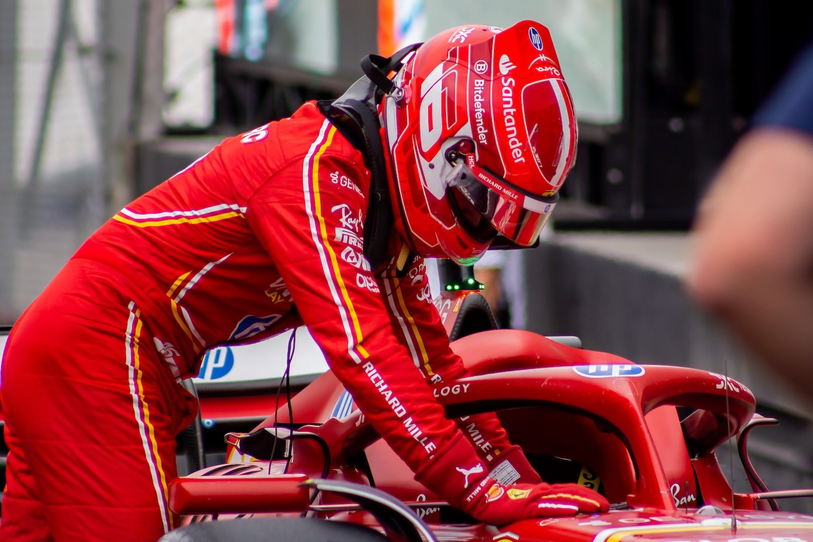 Leclerc se vê “pronto”, mas nega Ferrari “estelar” para GP de São Paulo de Fórmula 1