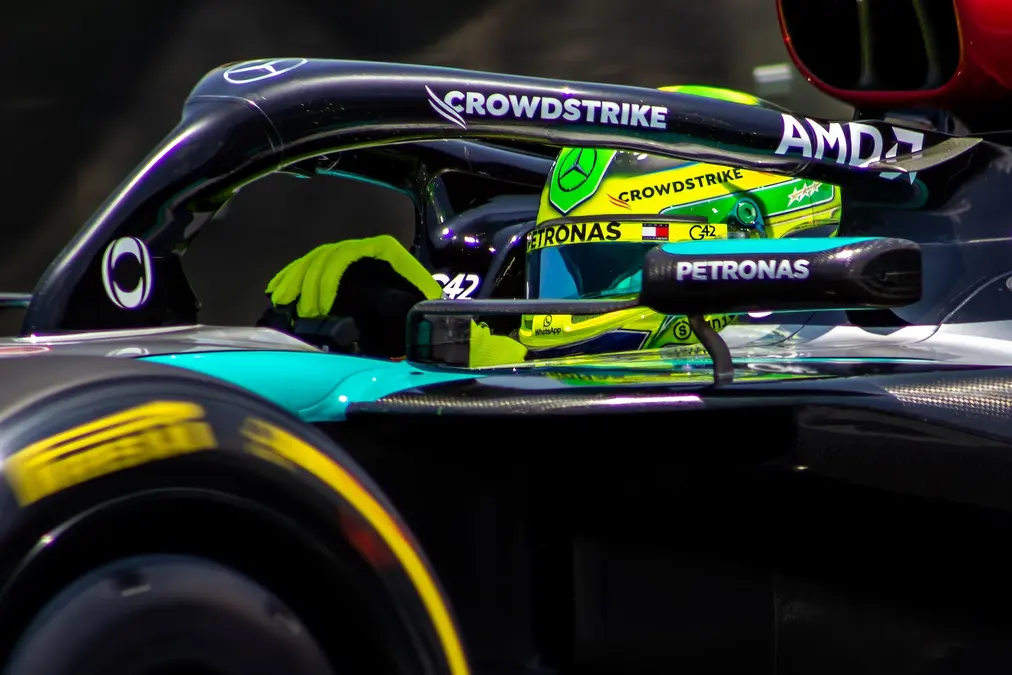 Hamilton exime a Wolff de “microagresiones” en su carrera y dice: “Nada puede derribarme”