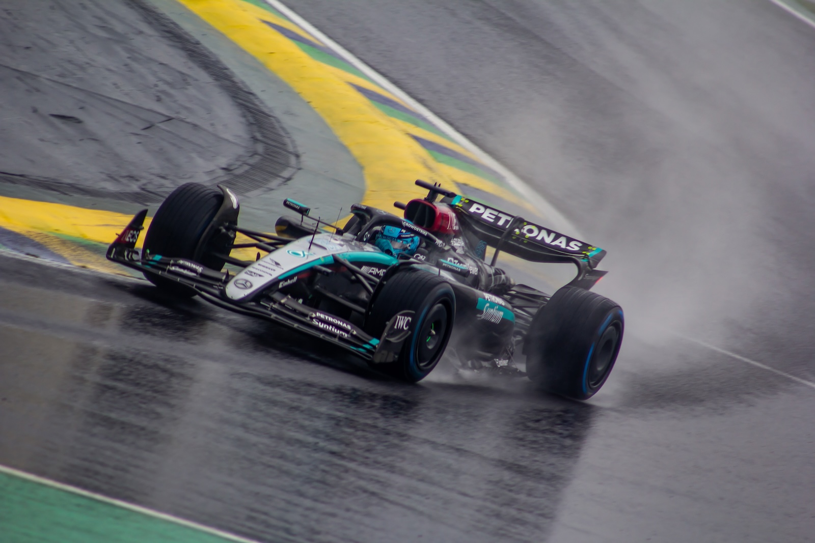 Fórmula 1 vai passar na TV hoje? Onde assistir à classificação sprint do GP de São Paulo
