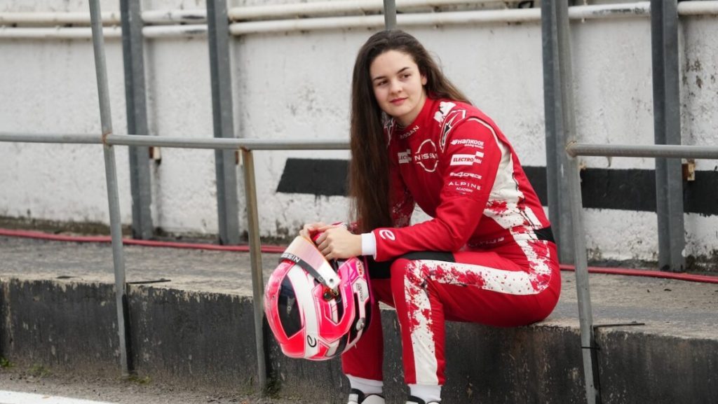 Pulling agradece a Nissan y celebra el test femenino de Fórmula E: «Hicimos historia»