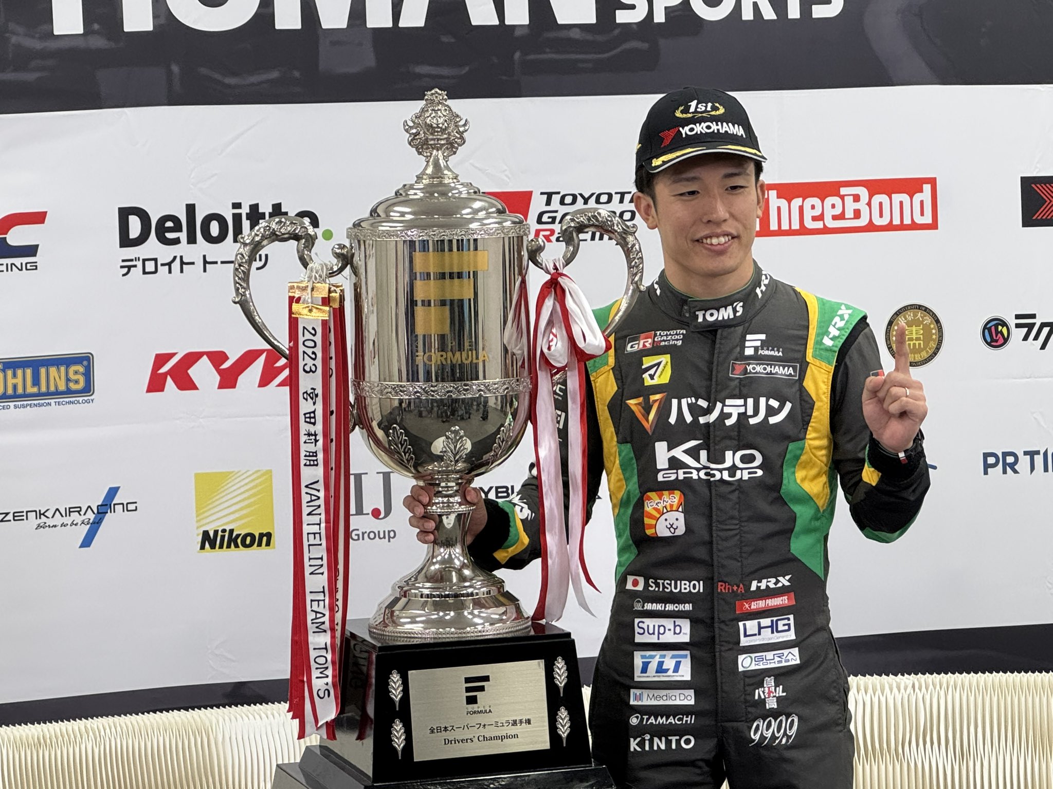 Tsuboi chega em 2º na corrida 2 de Suzuka e conquista título da Super Fórmula. Ohta vence