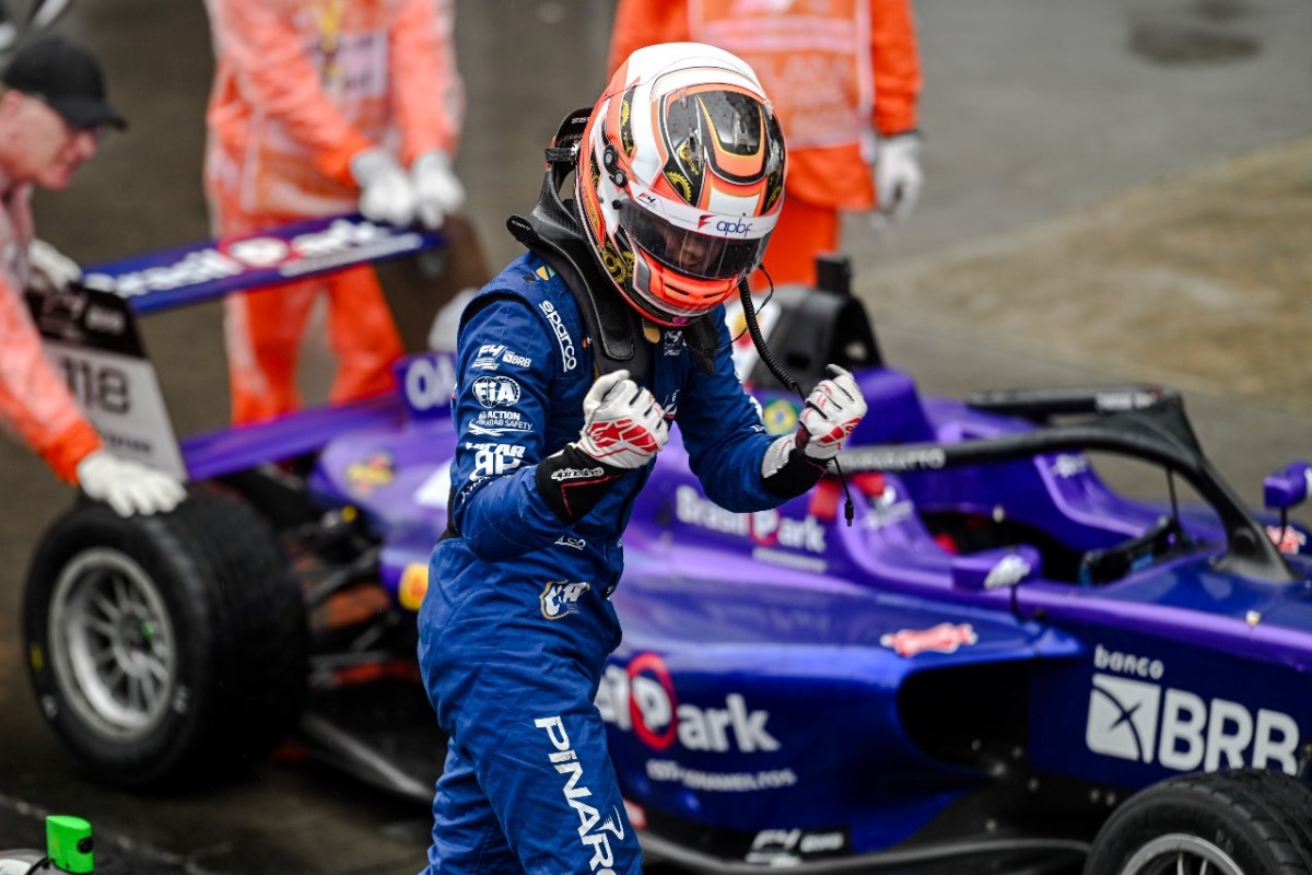 Comparatto e Cho vencem em etapa da F4 Brasil encurtada por chuva em Interlagos