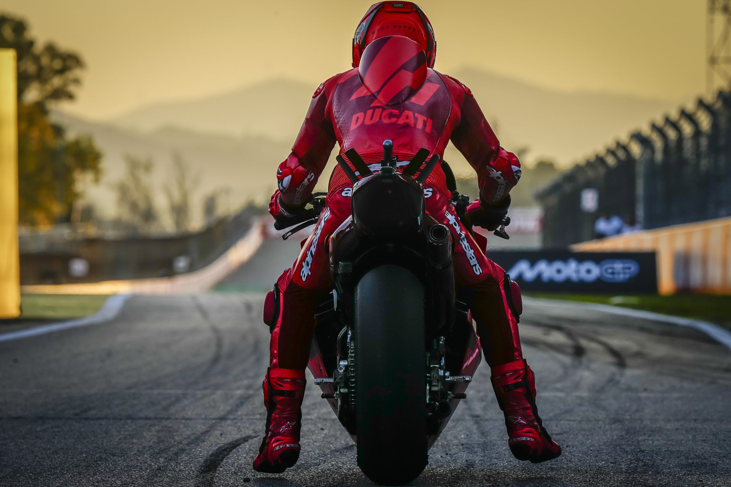 Marc Márquez afasta rótulo de favorito para 2025: “No esporte se vive o presente”