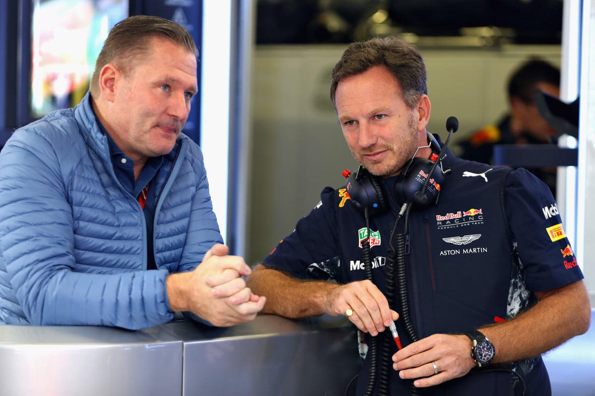 Padre de Verstappen quiere un “piloto competitivo” en Red Bull y elogia a Lawson