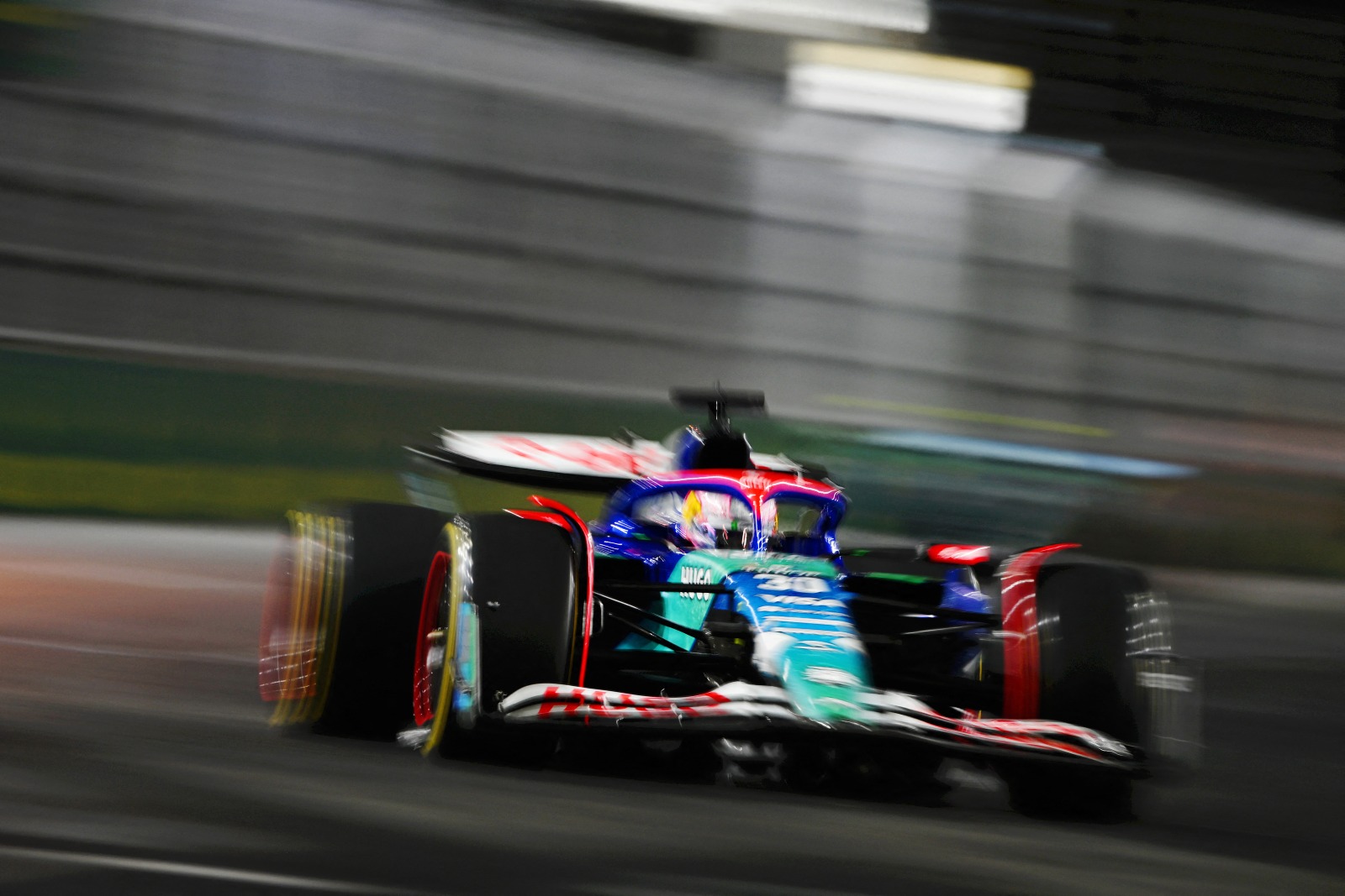 Fórmula 1 vai passar na TV hoje? Onde assistir aos treinos livres do GP de Las Vegas