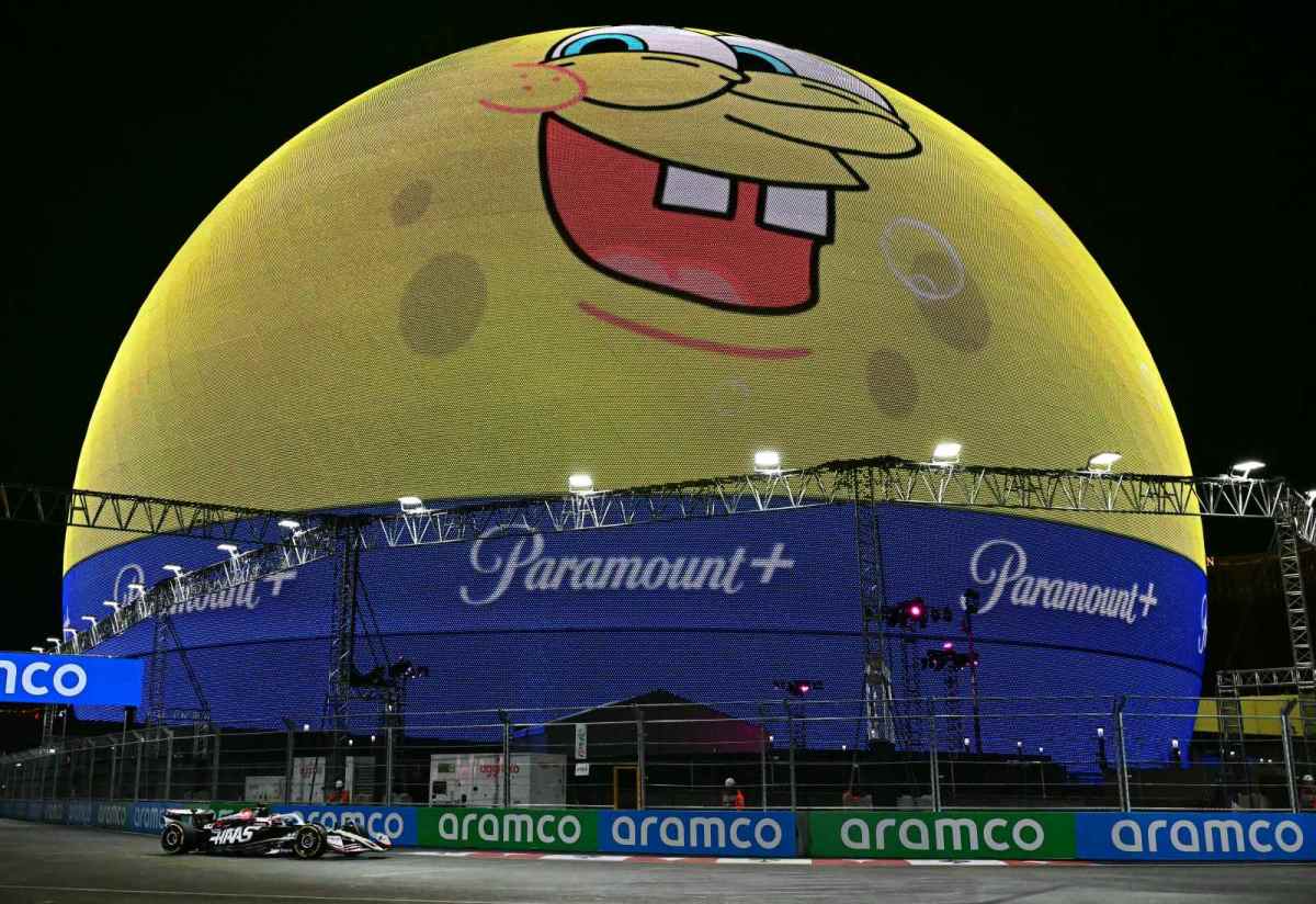 Magnussen vê início positivo na “estranha” Las Vegas, mas diz: “Difícil se sentir confiante”