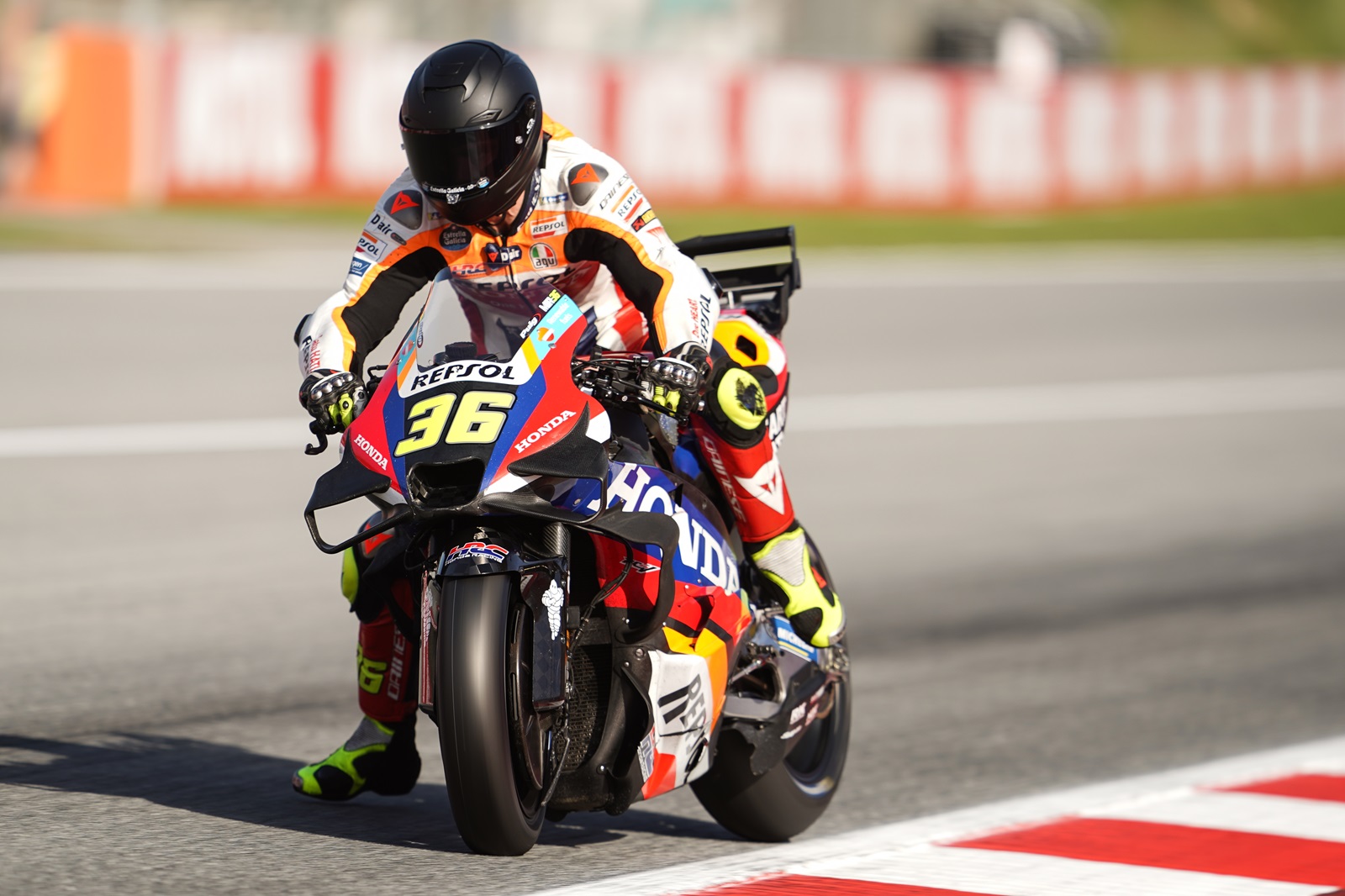 Mir se irrita com Honda por falta de novidades em teste de Barcelona: “Esperava mais”