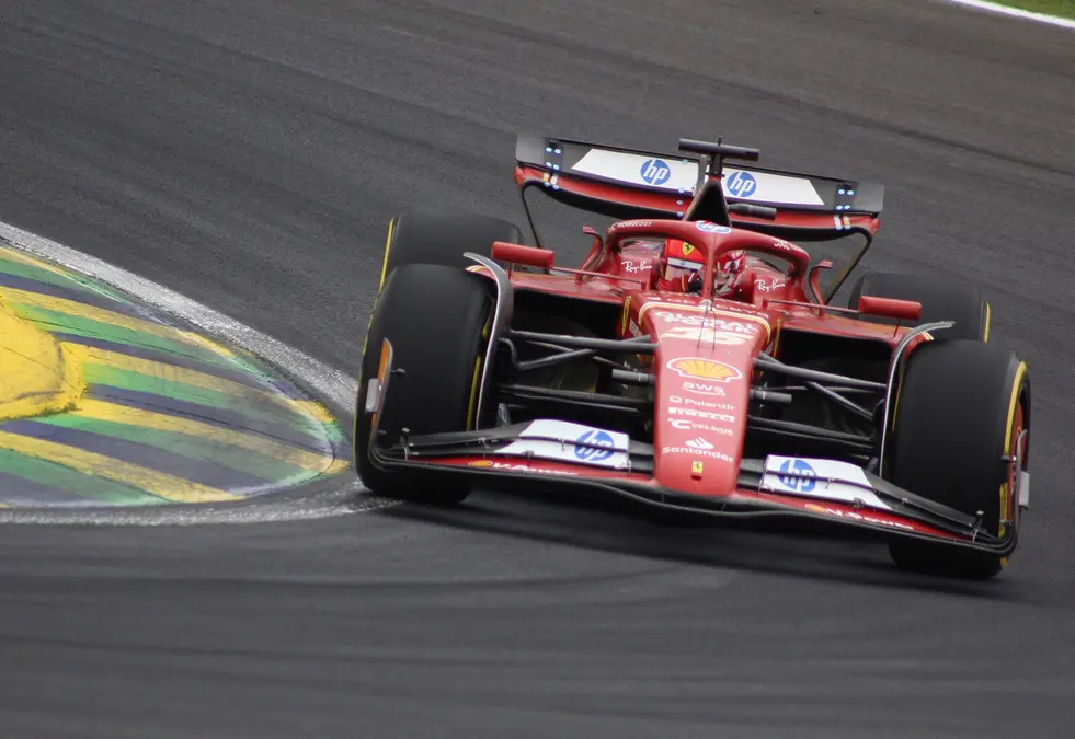 Ferrari critica el “desastroso” asfalto del GP de São Paulo: “Pista con más ondulaciones”