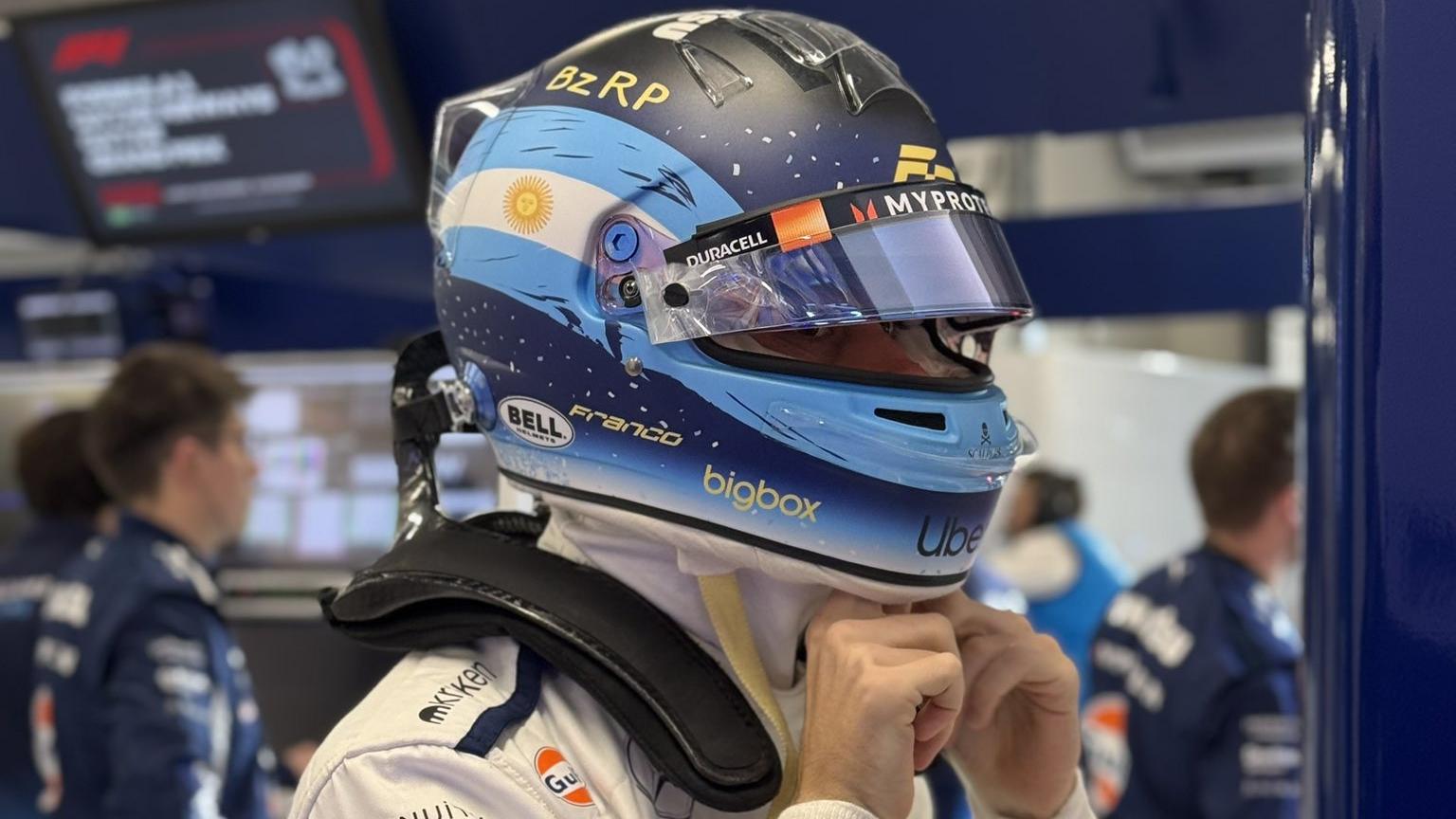 Colapinto lamenta abandono en una carrera en Qatar “muy divertida”: “Me llevaron puesto”
