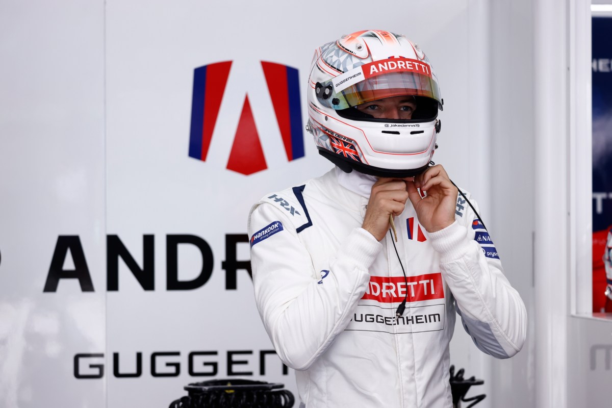 Dennis supera Da Costa no último minuto e lidera TL2 em São Paulo. Di Grassi é 22º
