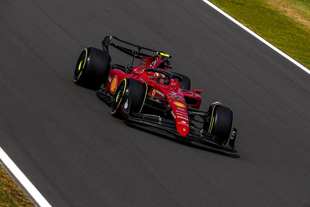 Ferrari regala a Sainz el coche de su primera victoria en Fórmula 1 como despedida
