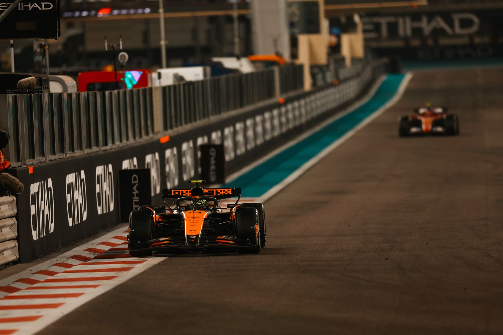 McLaren destaca «presión» en boxes y dice que estuvo «a 0s7 de perder el campeonato» de F1