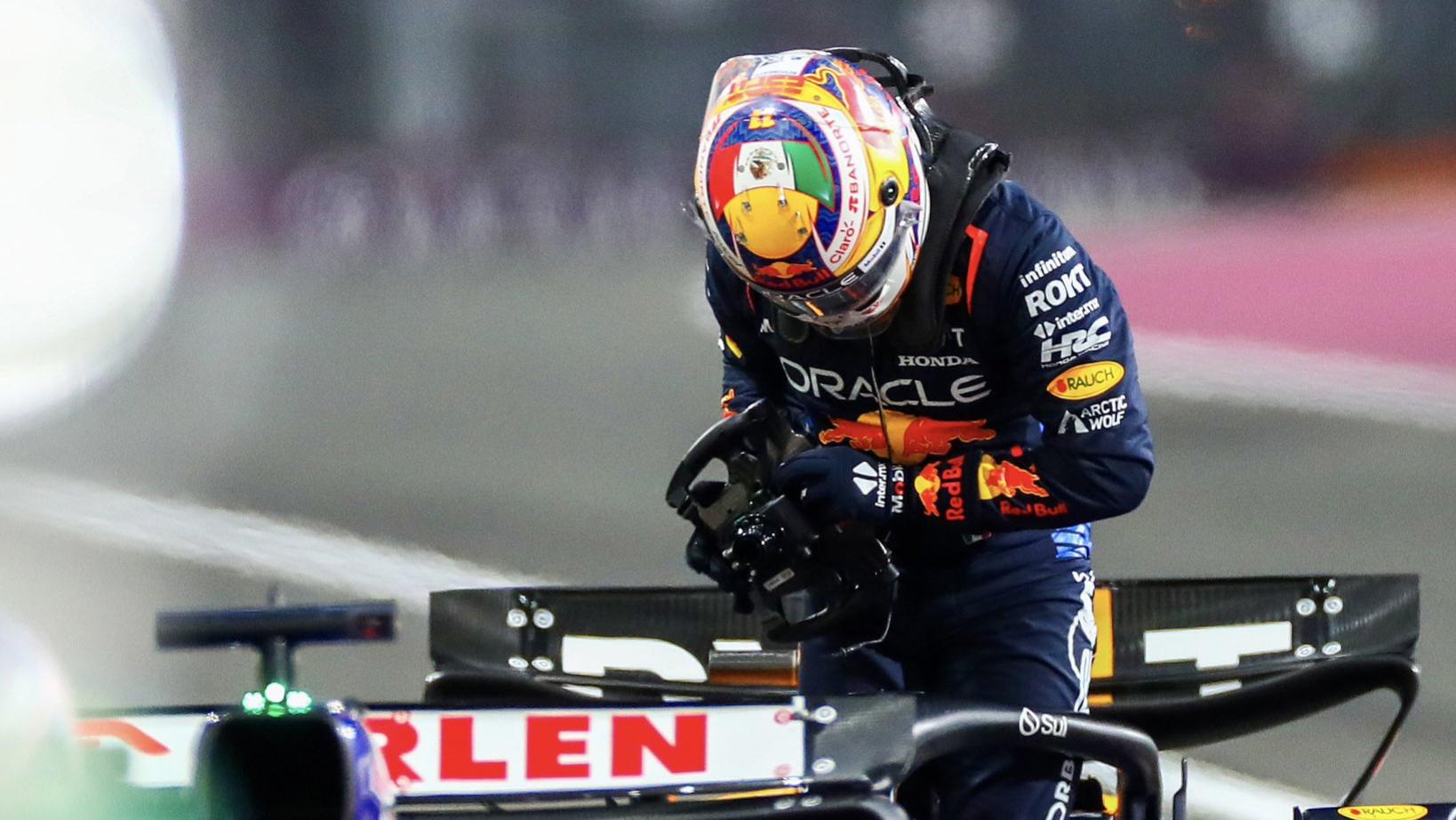 Red Bull pone la «decisión final» en manos de Pérez tras Abu Dhabi