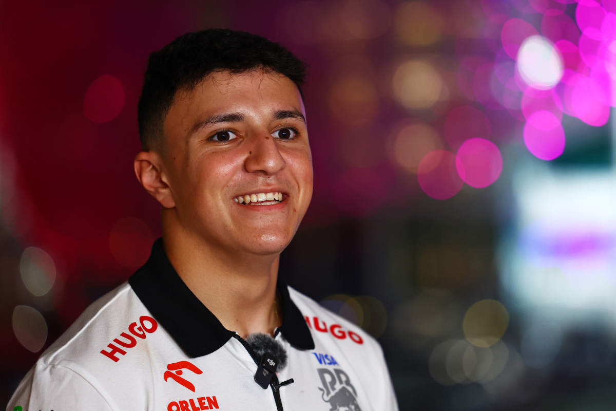 Red Bull prepara estreia de Hadjar na Fórmula 1 2025 ao lado de Tsunoda na RB