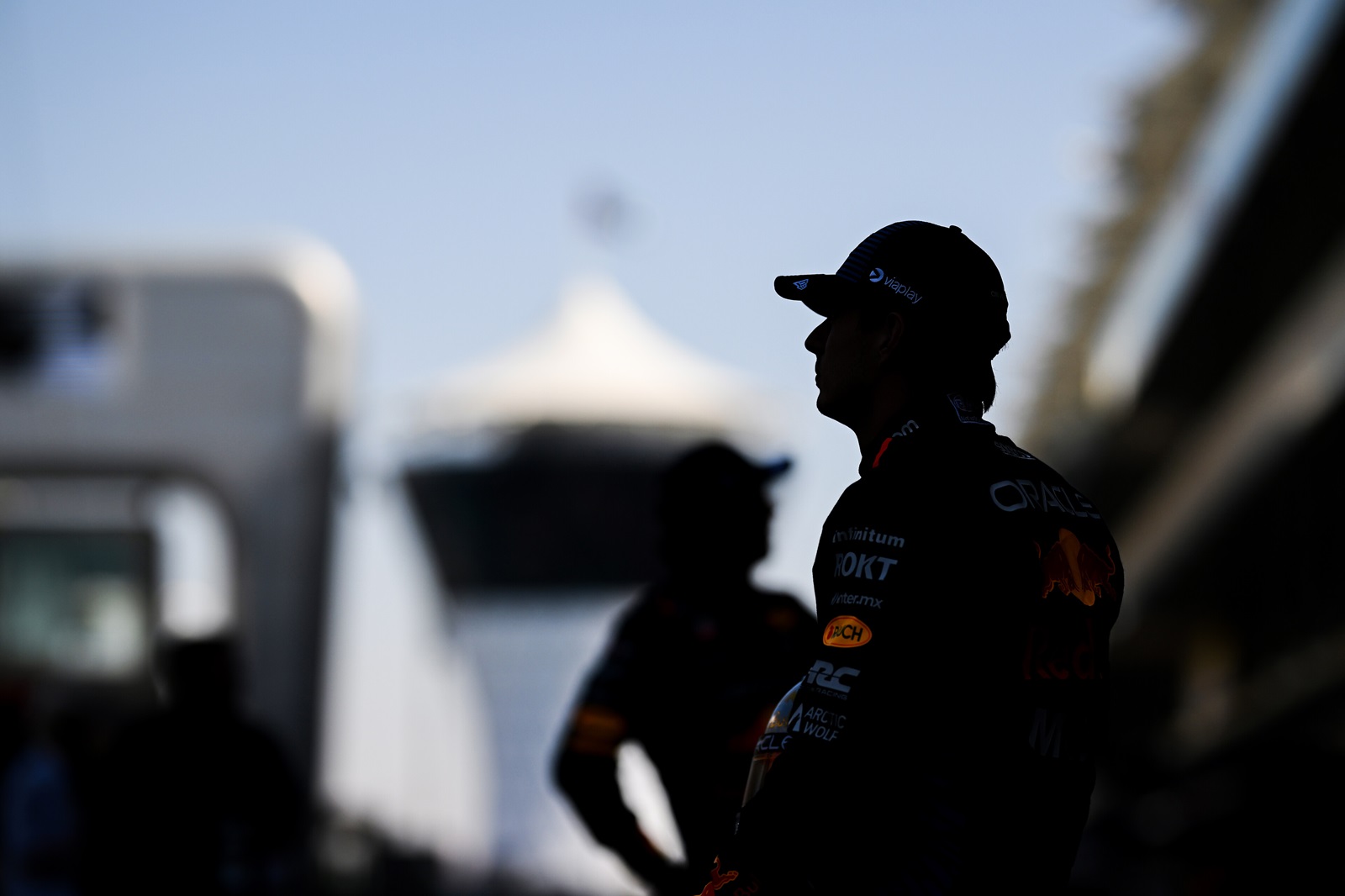 FIA alivia Verstappen e ‘esquece’ ofensa de “idiotas estúpidos” no rádio em Abu Dhabi