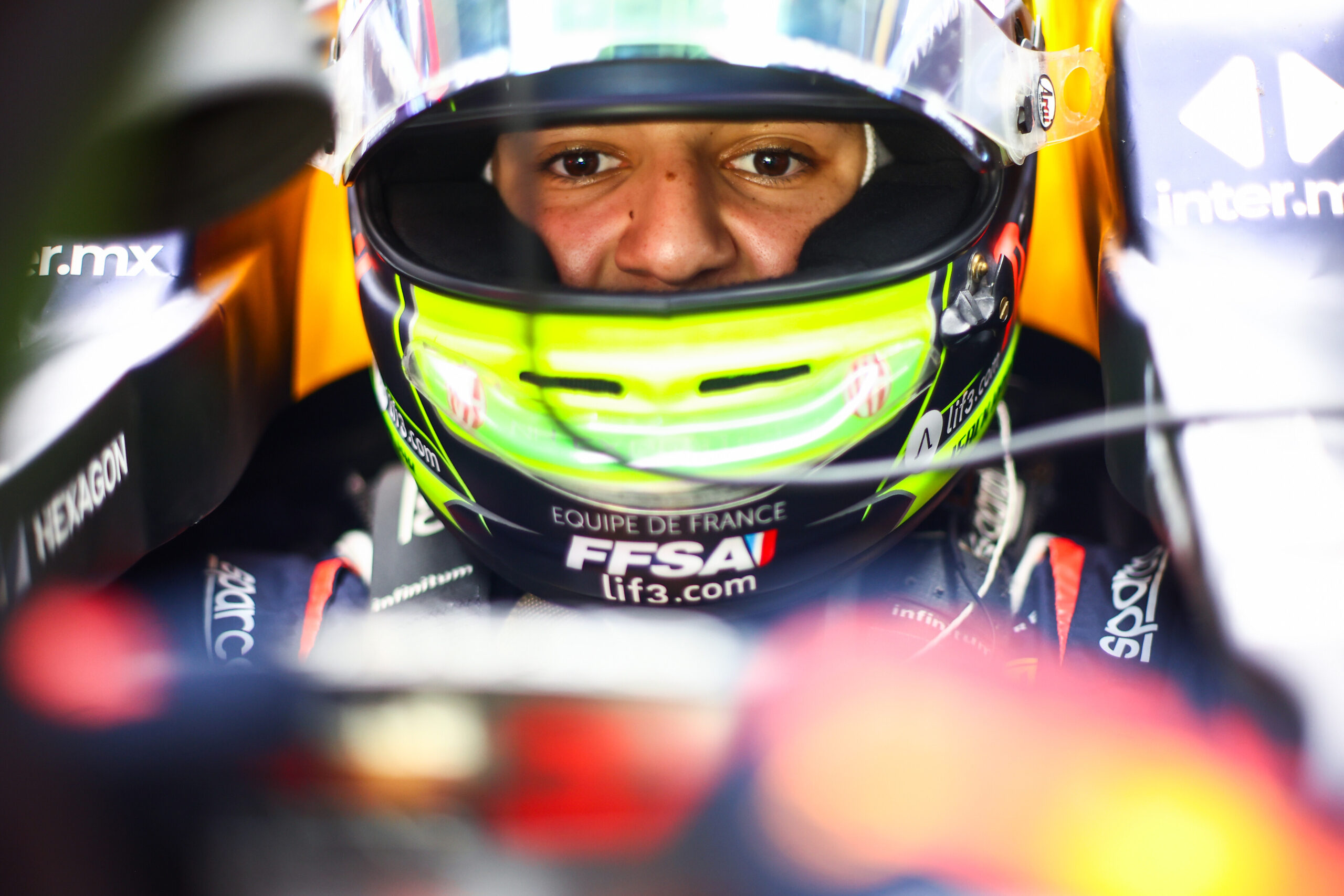 Hadjar se entusiasma con nuevo test con Red Bull en Abu Dhabi y pide “más oportunidades”