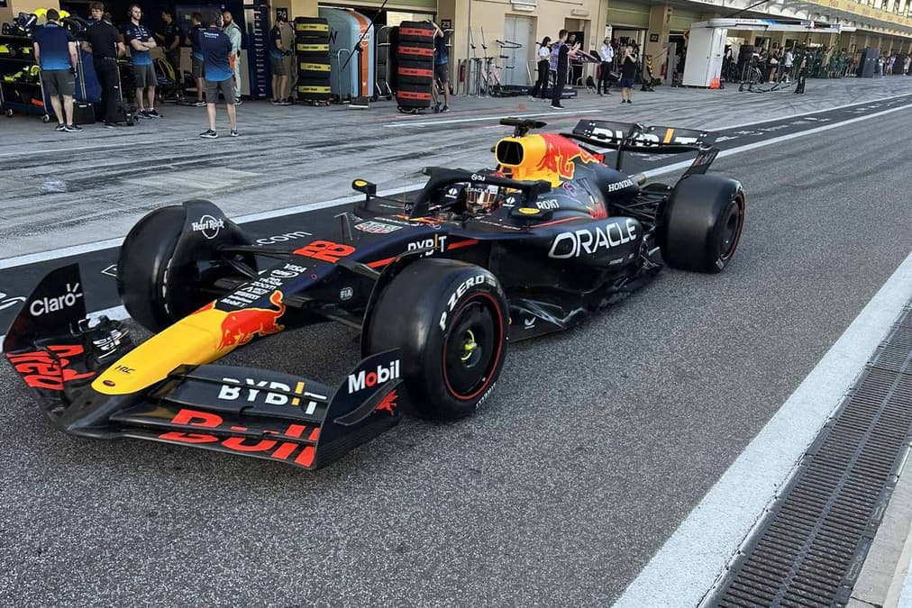 Pirelli aprueba test «muy útil» en Abu Dhabi y ve los neumáticos de 2025 «más resistentes»
