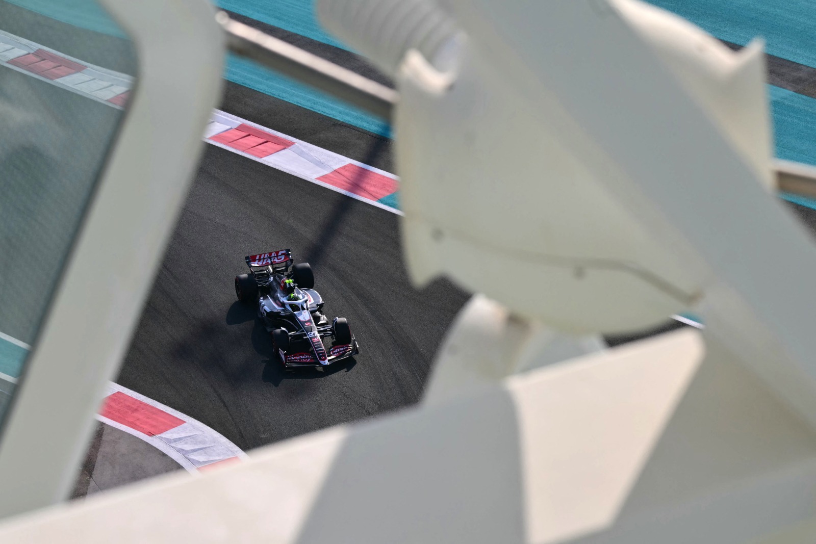 Hülkenberg admite surpresa com 4º no grid e prevê “corrida dura” em Abu Dhabi