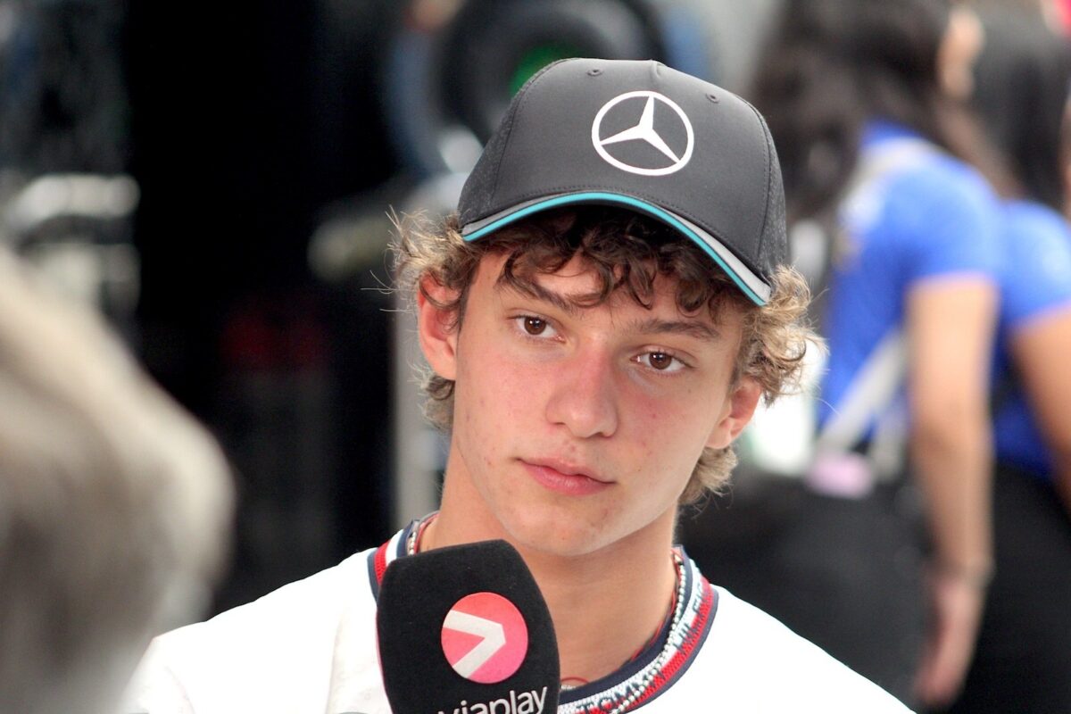 Antonelli se recupera y prueba el Mercedes en Abu Dhabi, pero cancela test en Japón