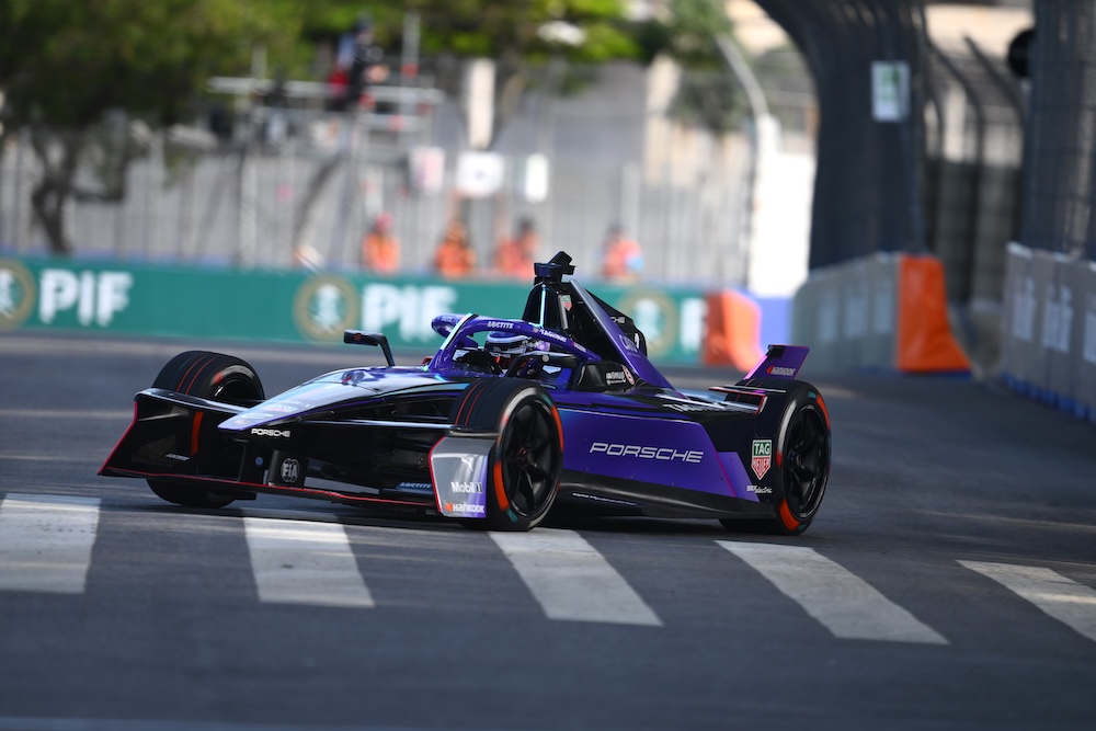 Wehrlein supera Rowland e garante pole da Fórmula E em São Paulo. Di Grassi é 14º