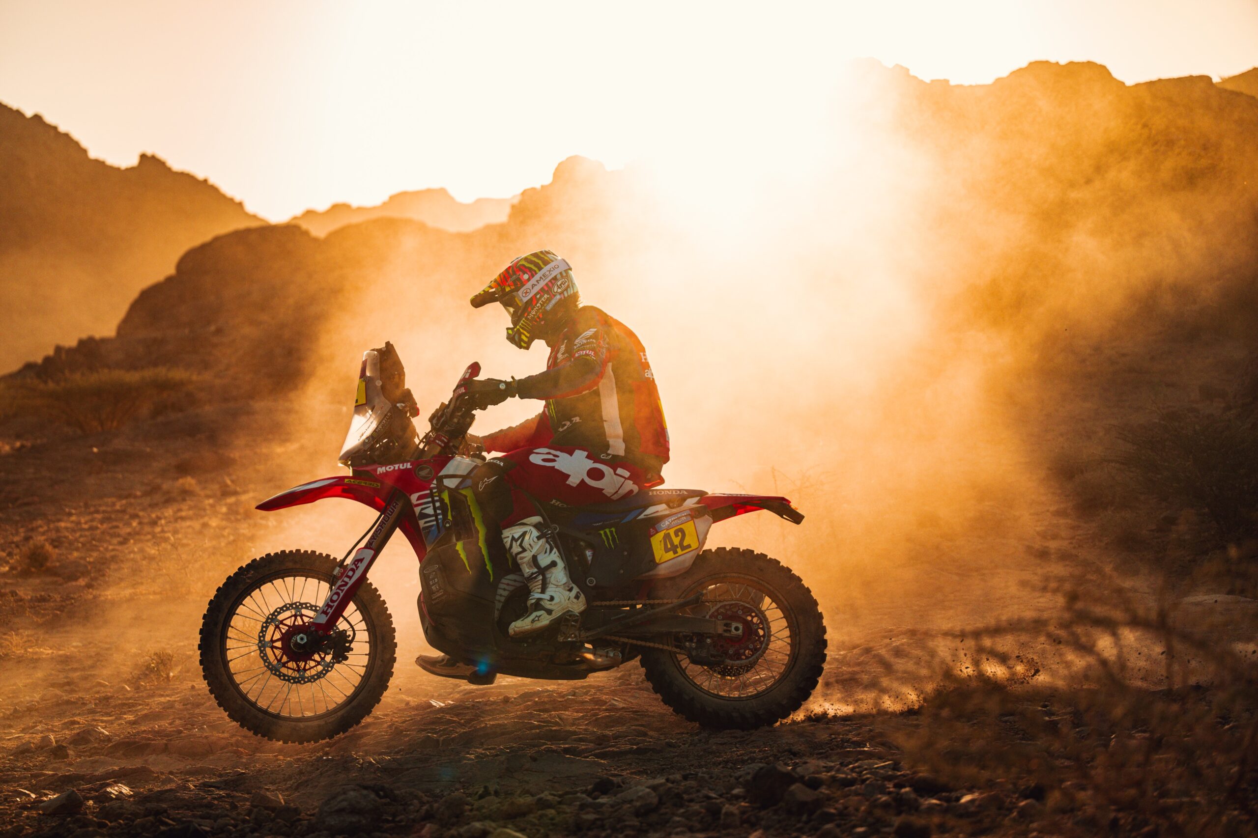 Van Beveren leva 2ª perna da maratona do Dakar 2026 nas motos. Brabec vira líder