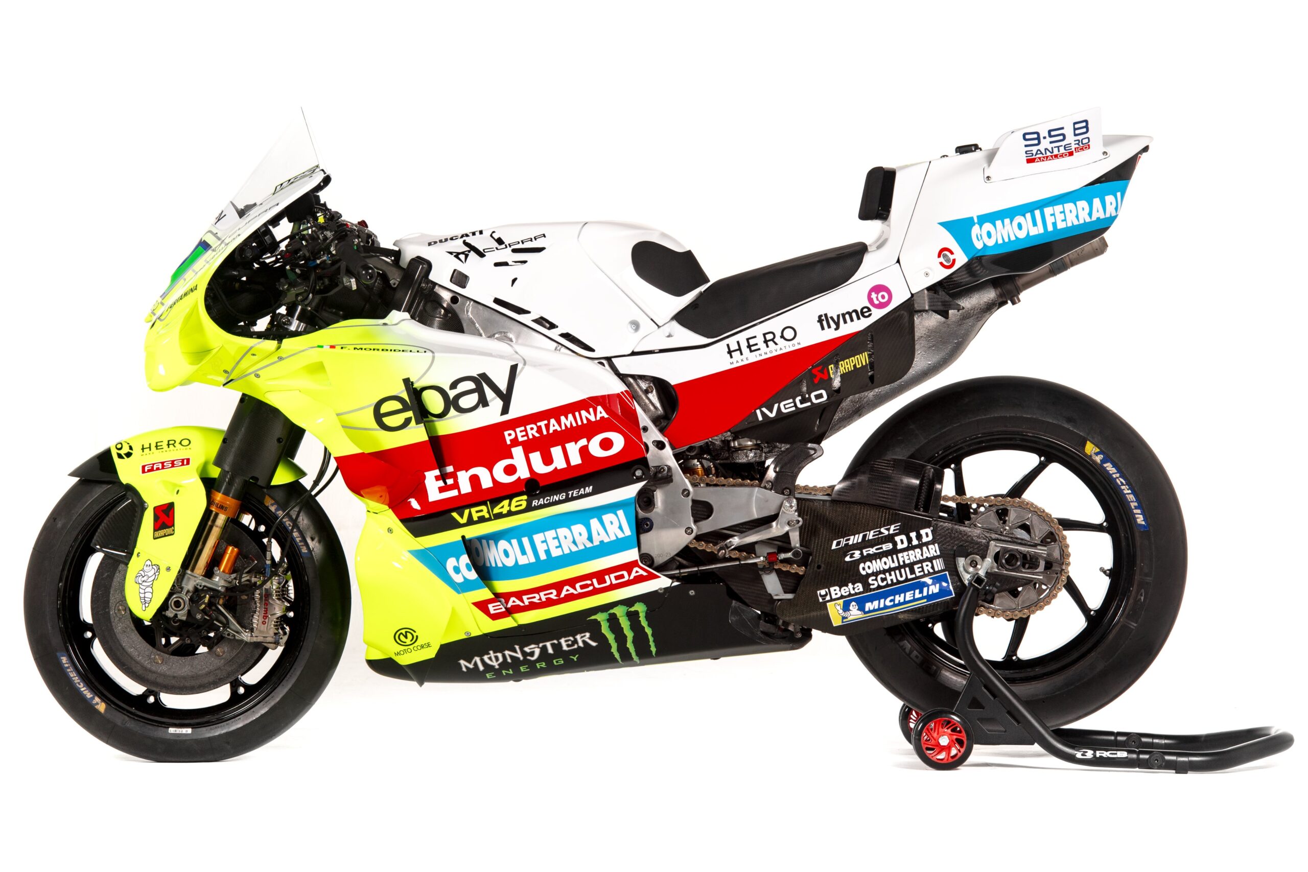 Rossi remarca «moto competitiva» de VR46 y fija objetivos en 2025: «Ganar carreras»