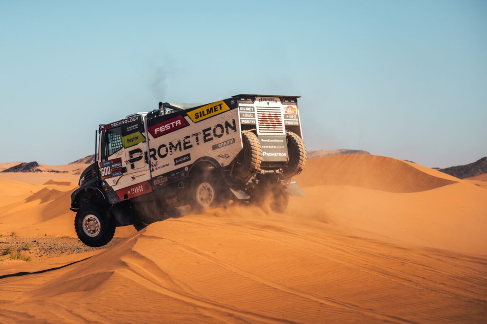 Macík sobra mesmo com punição e vence maratona do Dakar nos caminhões
