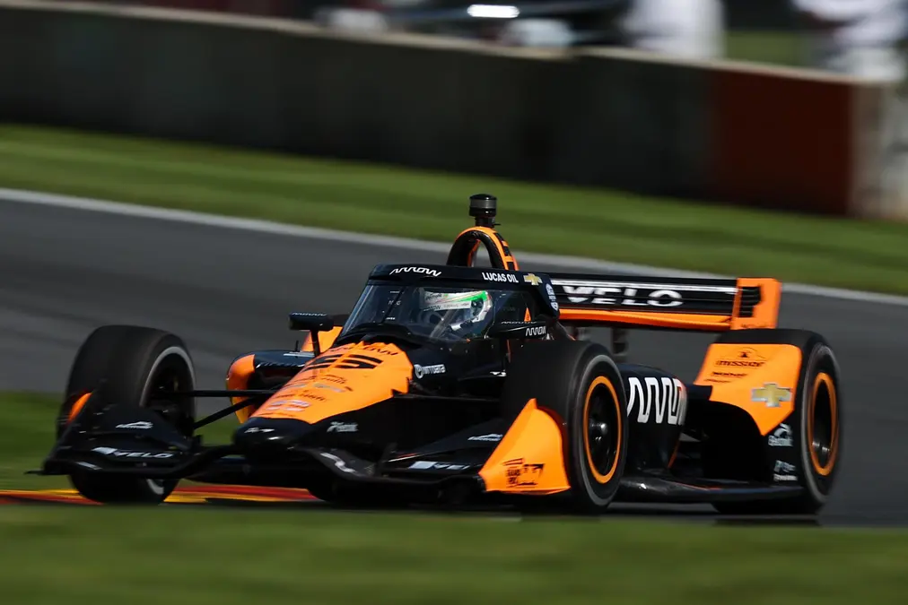 McLaren completa la compra de Schmidt Peterson y adquiere el 100% del equipo de Indy