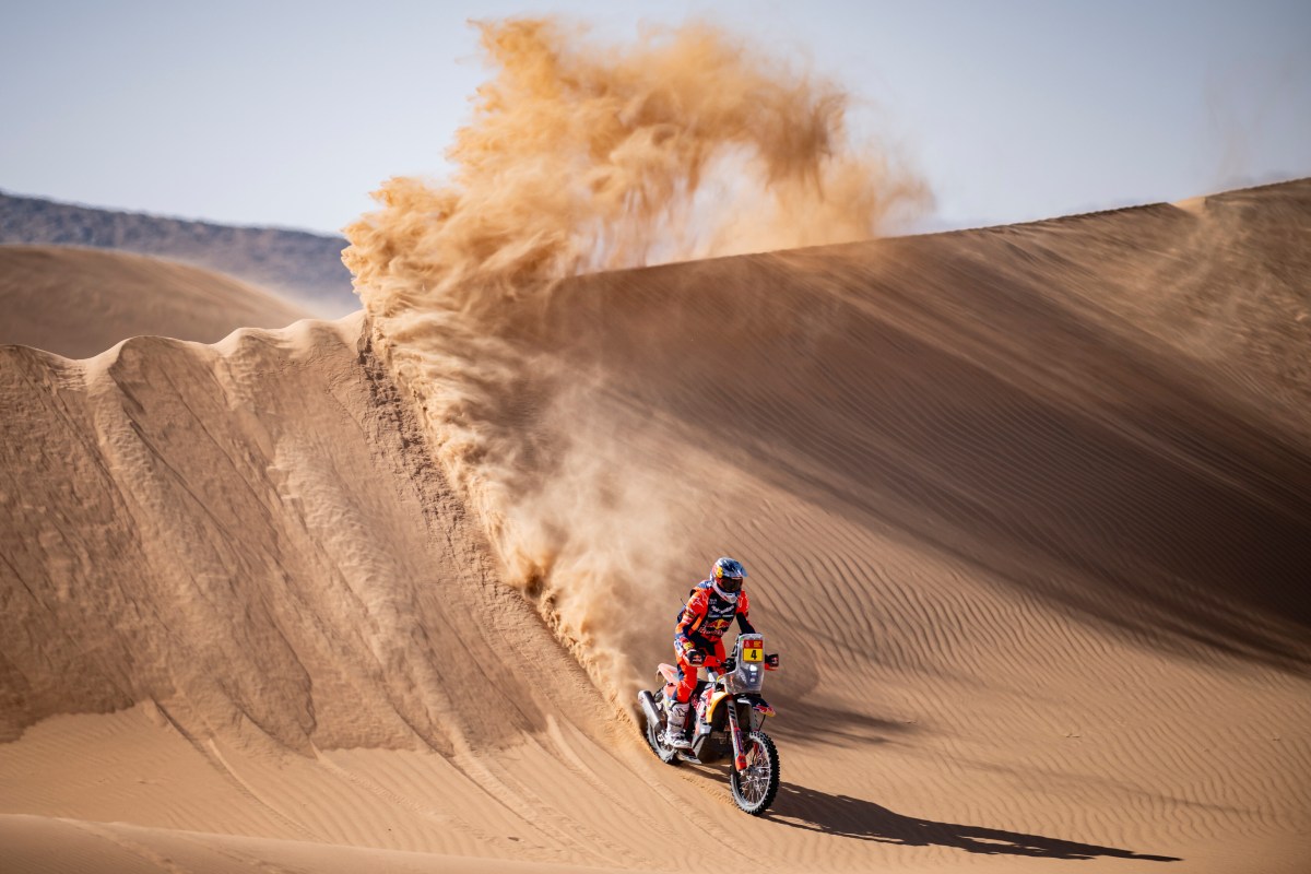 Sanders conquista etapa de 48 horas y amplía ventaja como líder del Dakar en motos