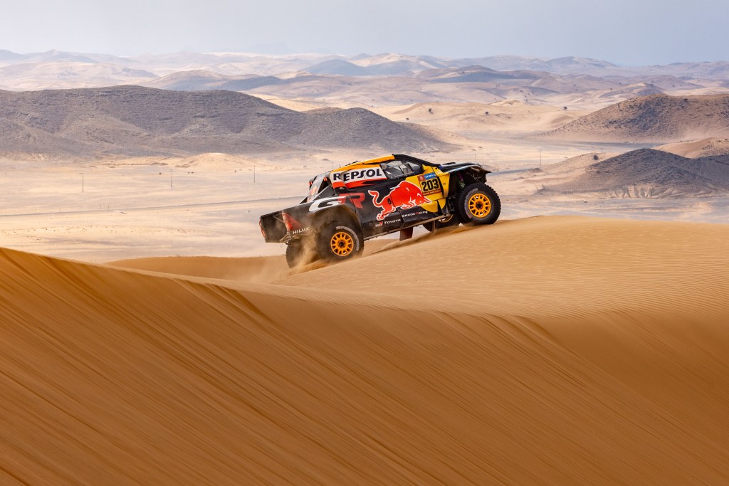 Moraes vence la 7ª etapa del Dakar 2025 en autos; Lategan sigue al frente en la general