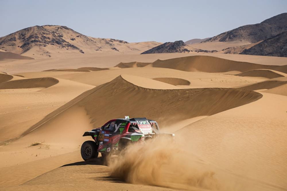 Al-Rajhi assegura vitória entre carros na maratona do Dakar 2025. Moraes é 12º