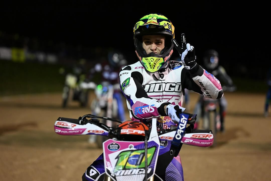 Rossi divulga elenco estrelado dos 100 km dos Campeões com presenças de Moreira e Acosta