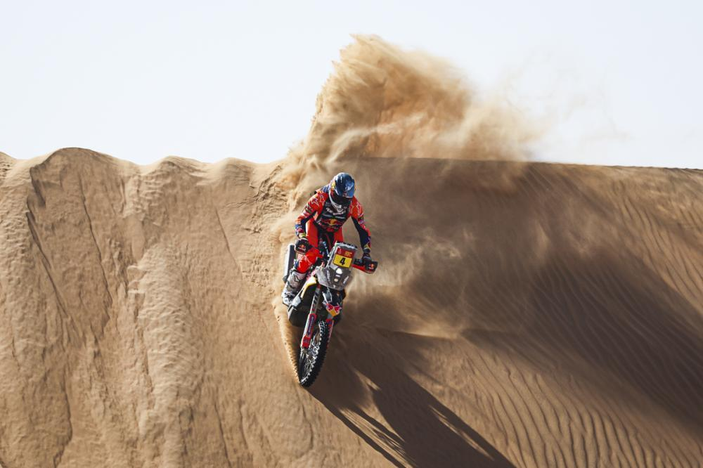 Sanders mantém liderança do Dakar nas motos após primeiro dia de maratona